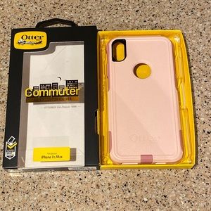 OtterBox iPhone XS Max